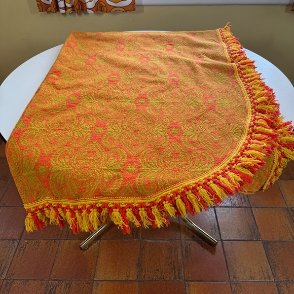 Vintage 1960s bedspread, orange and avocado green pattern, fringed, twin size - Picture 4 of 8
